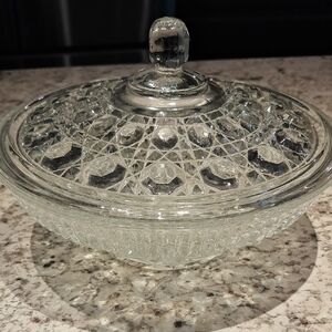 Vintage Indiana Glass Co Elegant Clear Glass Covered Candy Dish